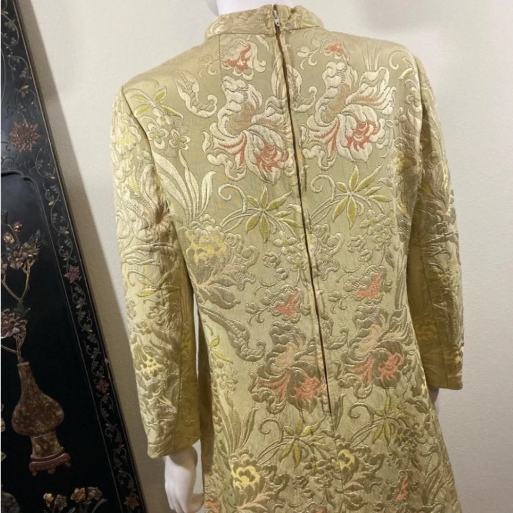 Vintage 1960’s Marie McCarthy for Larry Aldrich Brocade Mini Dress - Picture 5 of 11